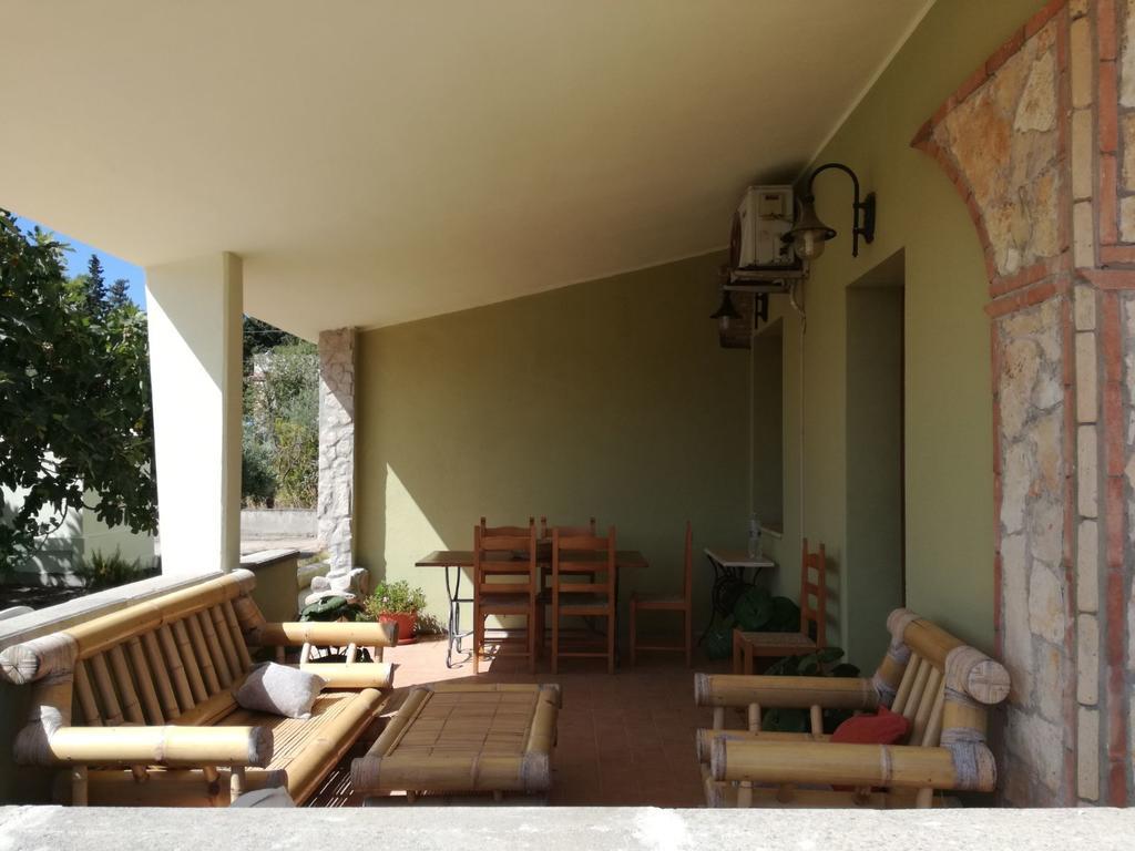 Villa Renzo E Lucia Sant Isidoro  Eksteriør bilde