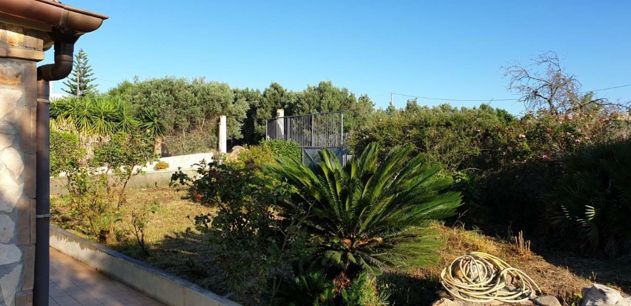 Villa Renzo E Lucia Sant Isidoro  Eksteriør bilde
